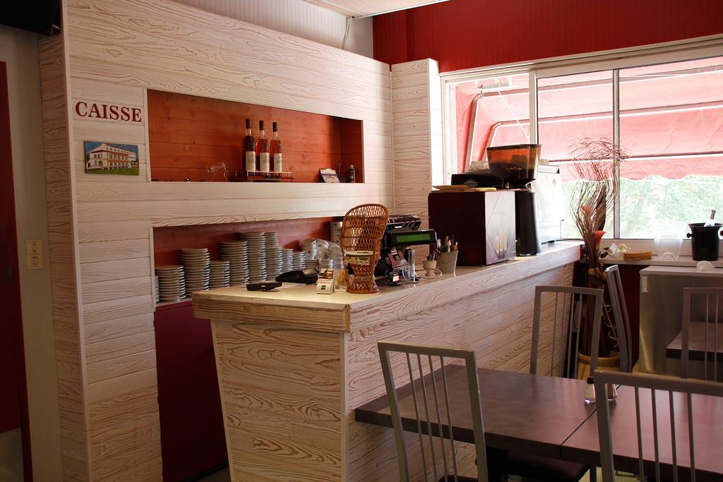 Logis Hotels - Hotel Et Restaurant Le Relais Des Garrigues Grisolles (Tarn-et-Garonne) Quarto foto