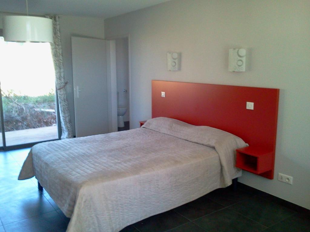 Logis Hotels - Hotel Et Restaurant Le Relais Des Garrigues Grisolles (Tarn-et-Garonne) Quarto foto